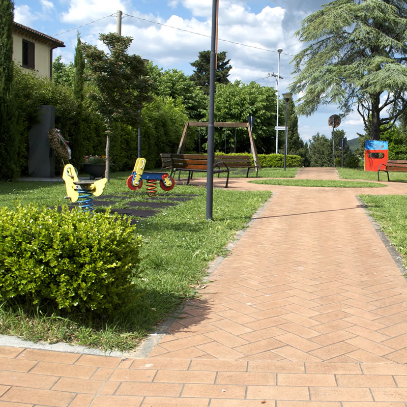 residence giuly rosselmini santa luce in toscana